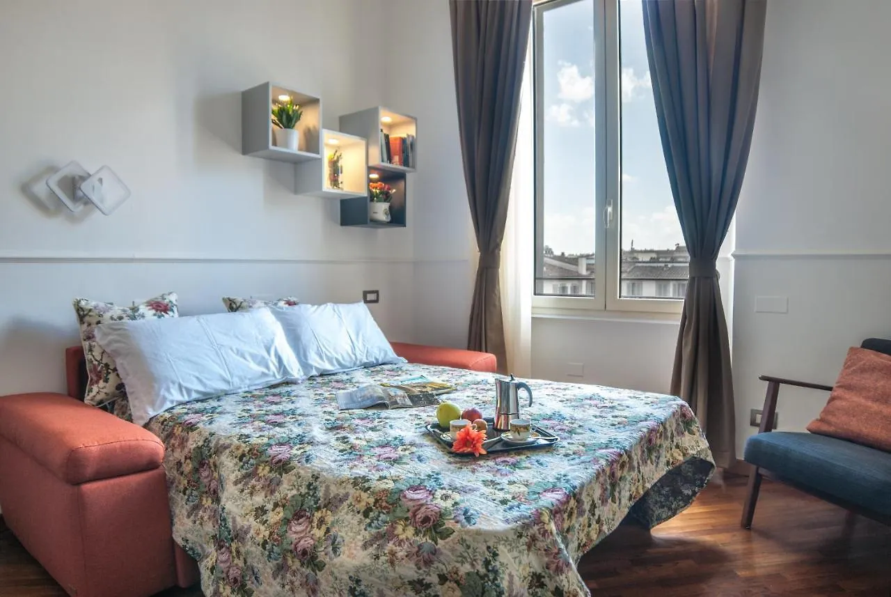 Your Home In Florence Next To The Central Train Station アパート