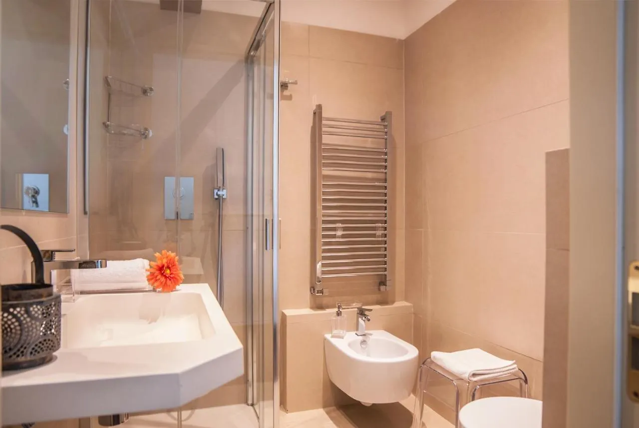 Your Home In Florence Next To The Central Train Station アパート